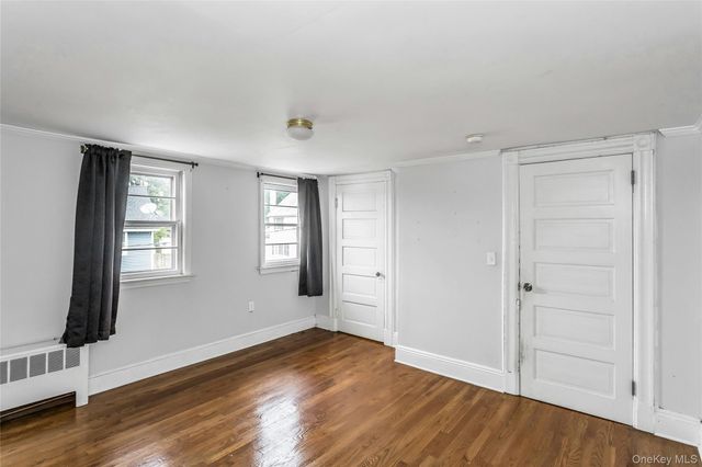 46 Irving Place, Oyster Bay, NY 11771
