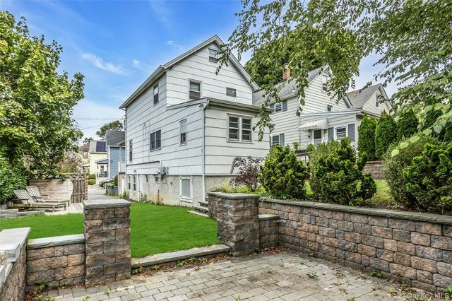 46 Irving Place, Oyster Bay, NY 11771