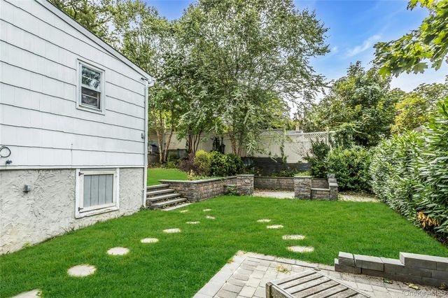 46 Irving Place, Oyster Bay, NY 11771