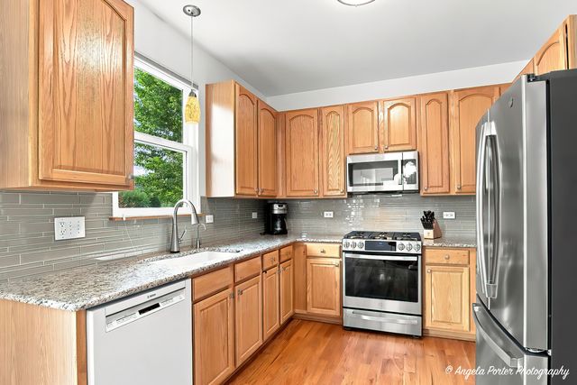 1028 Mackenzie Drive, Antioch, IL 60002