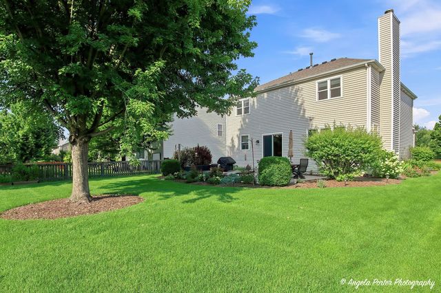 1028 Mackenzie Drive, Antioch, IL 60002