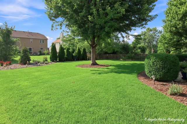 1028 Mackenzie Drive, Antioch, IL 60002