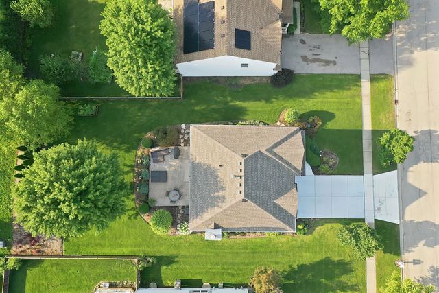 1028 Mackenzie Drive, Antioch, IL 60002