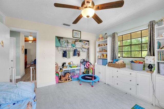 1420 18th Avenue SW, Vero Beach, FL 32962