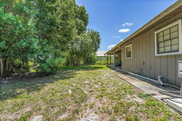 1420 18th Avenue SW, Vero Beach, FL 32962