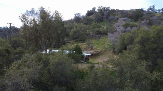 38967 Deerbrook Lane, Yokuts Valley, CA 93675