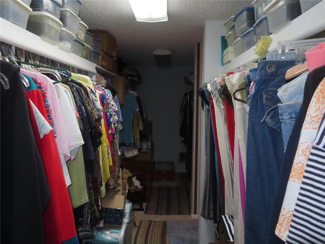 225 COUNTRY CLUB DRIVE C225, Largo, FL 33771