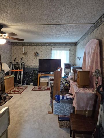 225 COUNTRY CLUB DRIVE C225, Largo, FL 33771