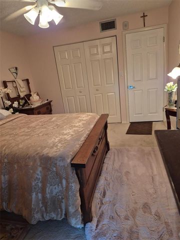 225 COUNTRY CLUB DRIVE C225, Largo, FL 33771