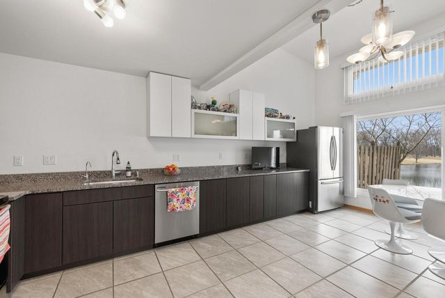 12975 Colony DRIVE, Mequon, WI 53097
