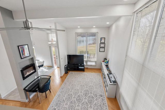 12975 Colony DRIVE, Mequon, WI 53097