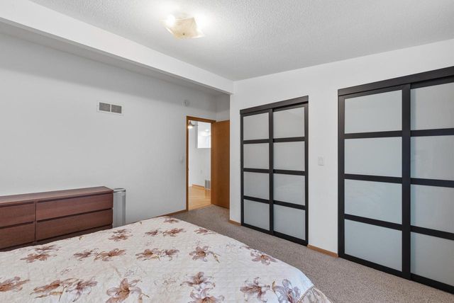 12975 Colony DRIVE, Mequon, WI 53097