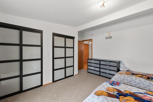 12975 Colony DRIVE, Mequon, WI 53097