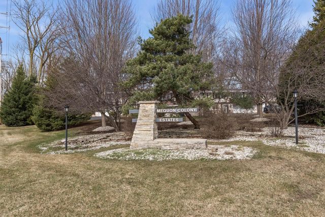 12975 Colony DRIVE, Mequon, WI 53097