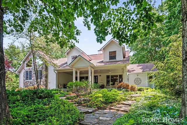 13140 Redmond Avenue, Cedar Springs, MI 49319