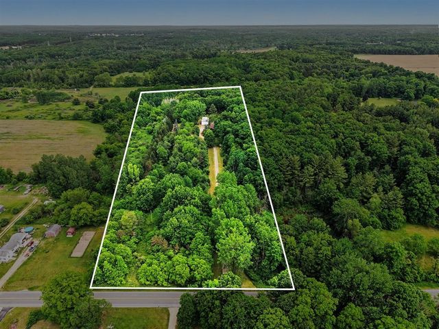13140 Redmond Avenue, Cedar Springs, MI 49319