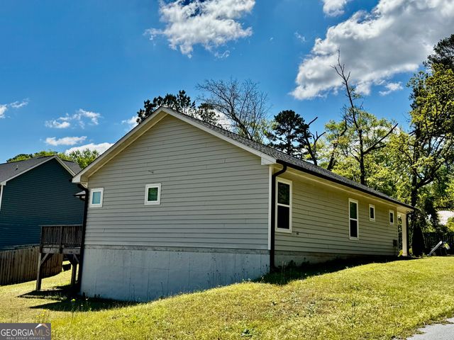 1037 E Doyle Street, Toccoa, GA 30577
