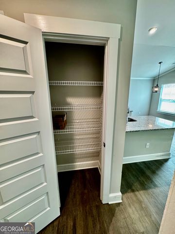 1037 E Doyle Street, Toccoa, GA 30577