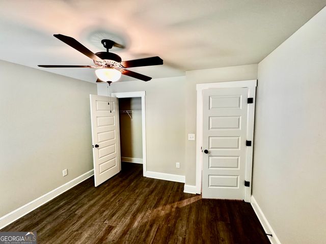 1037 E Doyle Street, Toccoa, GA 30577