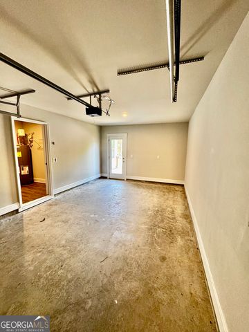 1037 E Doyle Street, Toccoa, GA 30577