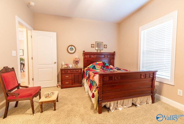 15923 Landview Lane, Athens, AL 35613