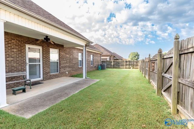 15923 Landview Lane, Athens, AL 35613