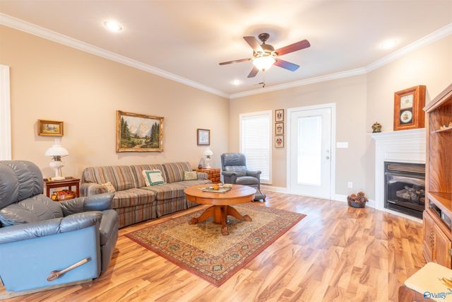 15923 Landview Lane, Athens, AL 35613
