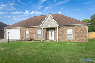 15923 Landview Lane, Athens, AL 35613