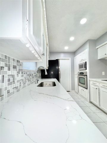 14410 Foxford Way Way, Houston, TX 77015