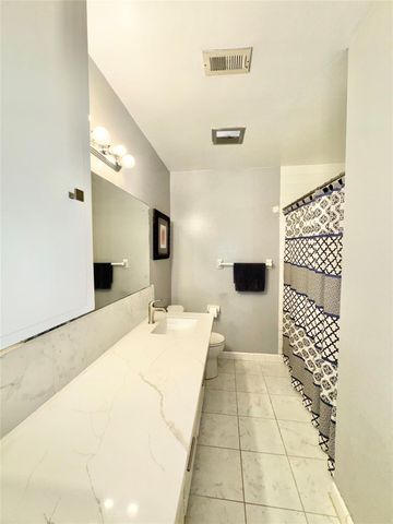 14410 Foxford Way Way, Houston, TX 77015