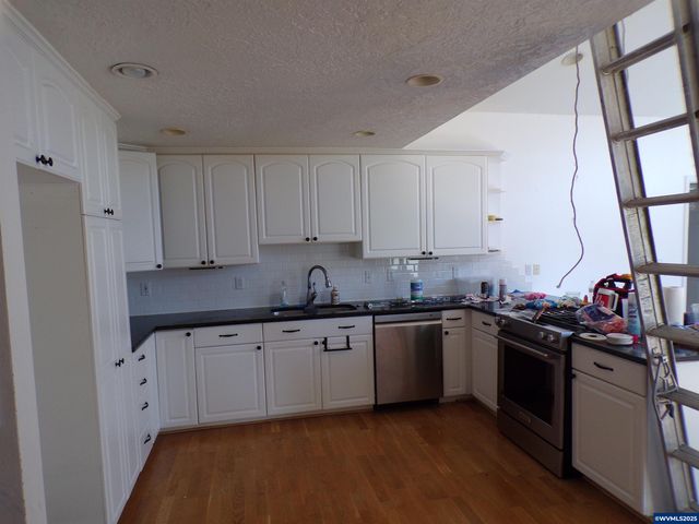 1835 Wakefield Ct NW, Salem, OR 97304