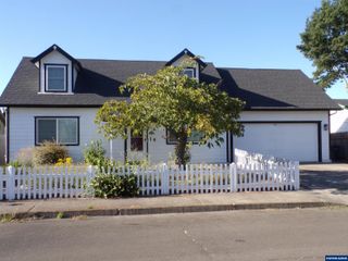 1835 Wakefield Ct NW, Salem, OR 97304