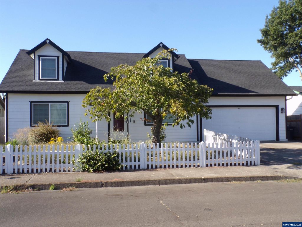 1835 Wakefield Ct NW, Salem, OR 97304