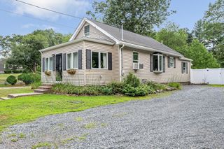 94 Marston St, Tewksbury, MA 01876