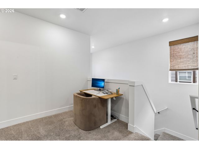 16683 Sw TOWNSVILLE St, Portland, OR 97224