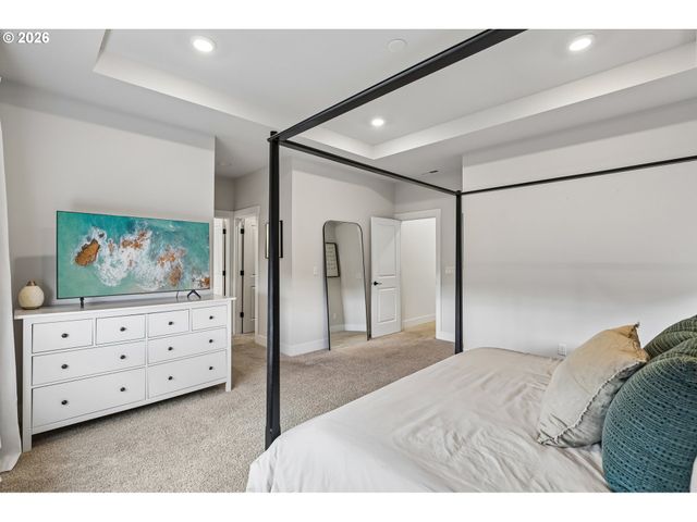 16683 Sw TOWNSVILLE St, Portland, OR 97224