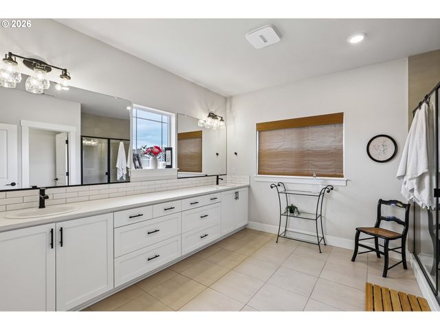 16683 Sw TOWNSVILLE St, Portland, OR 97224