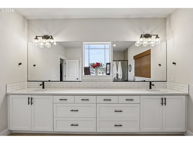16683 Sw TOWNSVILLE St, Portland, OR 97224