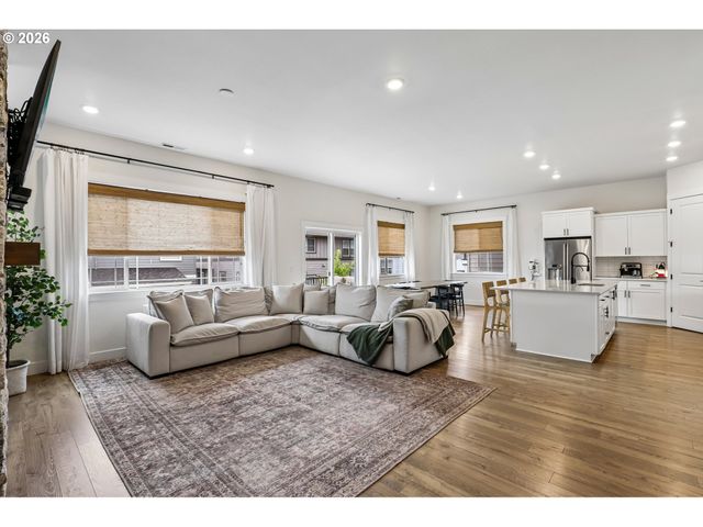 16683 Sw TOWNSVILLE St, Portland, OR 97224