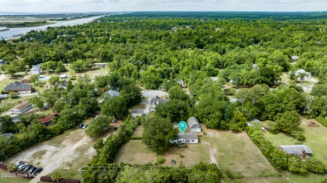 8 Scotts Hill Loop Road, Wilmington, NC 28411
