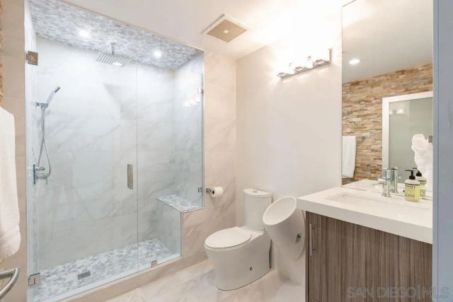 575 6th Ave 1603, San Diego, CA 92101