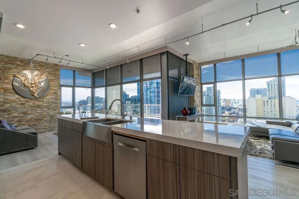 575 6th Ave 1603, San Diego, CA 92101