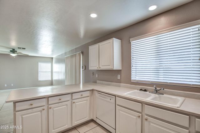 6660 E RIVERDALE Street, Mesa, AZ 85215