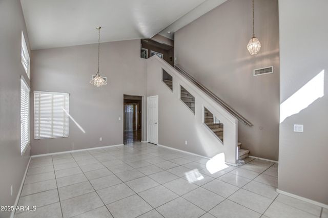 6660 E RIVERDALE Street, Mesa, AZ 85215