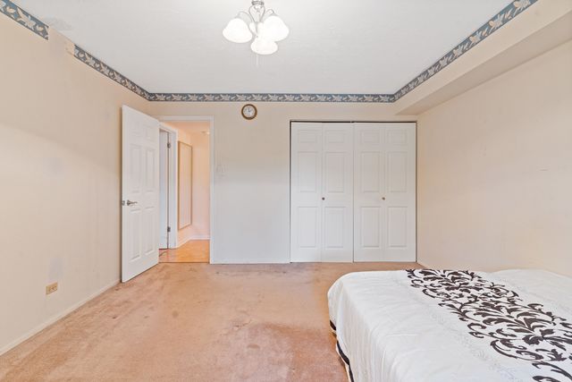 11130 Northwest Road E, Palos Hills, IL 60465