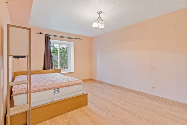 11130 Northwest Road E, Palos Hills, IL 60465