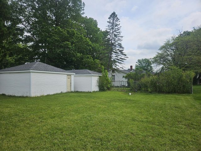 206 E 16th Street, La Porte, IN 46350