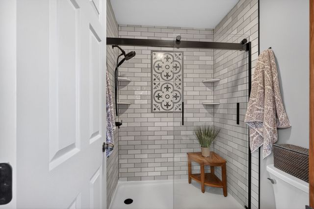 3029 Hart Avenue, Des Moines, IA 50320