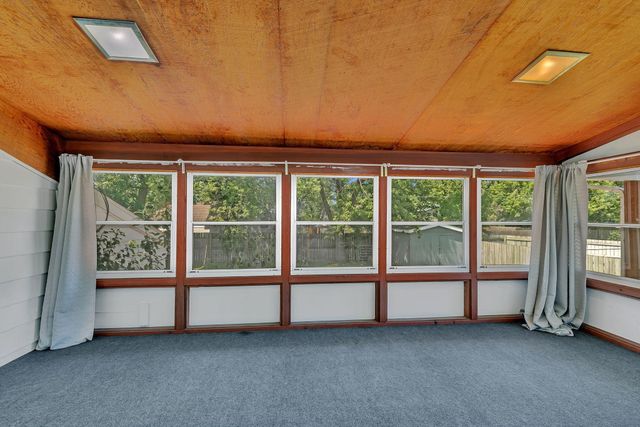 1005 25th Avenue N, Saint Cloud, MN 56303