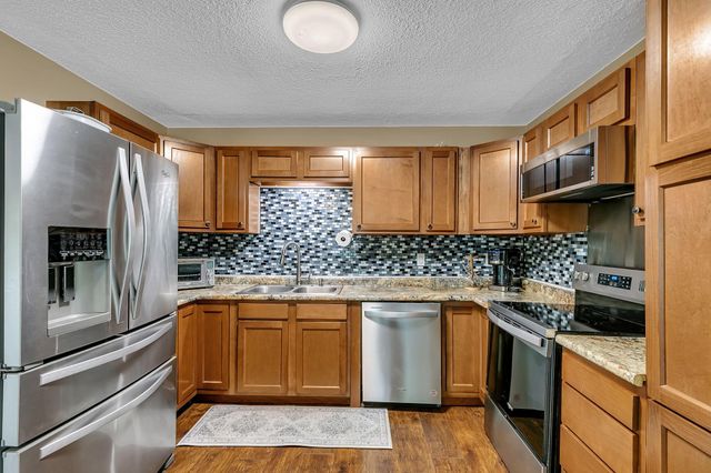 1005 25th Avenue N, Saint Cloud, MN 56303